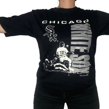 Load image into Gallery viewer, Vintage 1990 Chicago White Sox TSHIRT from Artex - M