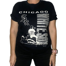 Load image into Gallery viewer, Vintage 1990 Chicago White Sox TSHIRT from Artex - M