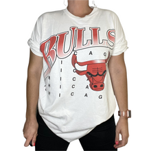 Load image into Gallery viewer, Vintage 1990s Chicago Bulls White TSHIRT - XL