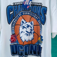 Load image into Gallery viewer, Vintage 1999 University of Connecticut UCONN Huskies NCAA Final Four TSHIRT - XL