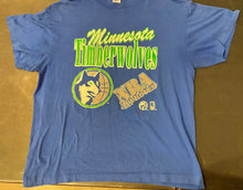 Load image into Gallery viewer, Vintage 1991 Minnesota Timberwolves Old Logo TSHIRT - L
