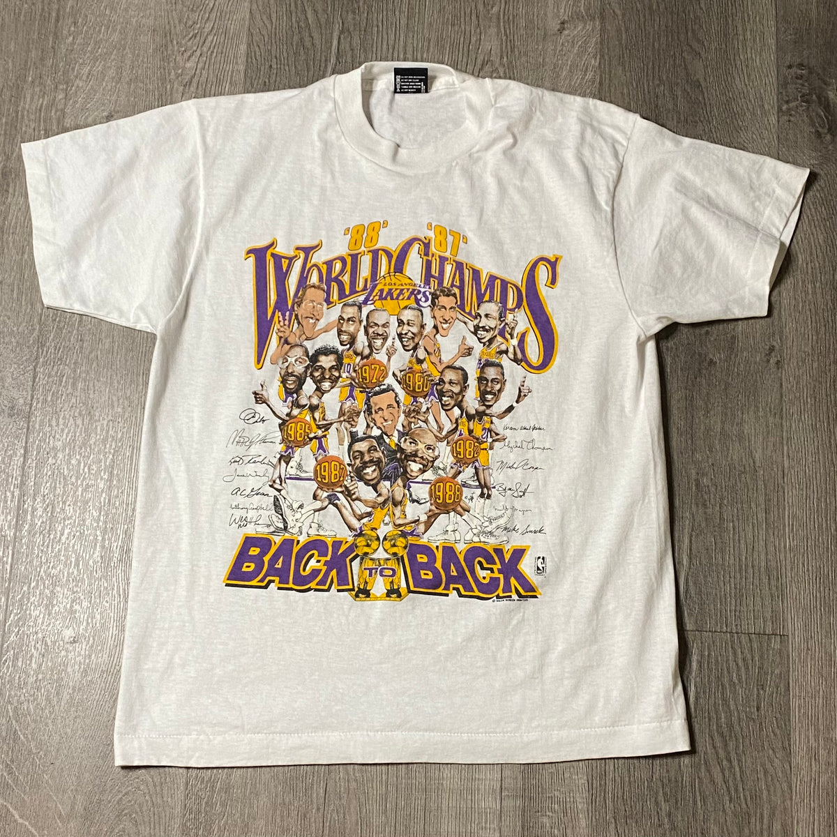 Vintage 1988 Los Angeles La Lakers Back to Back Champions Charicature Tshirt - Medium Available Medium