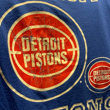 Load image into Gallery viewer, Vintage 1995 Detroit Pistons Old Logo TSHIRT - M