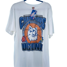 Load image into Gallery viewer, Vintage 1999 University of Connecticut UCONN Huskies NCAA Final Four TSHIRT - XL