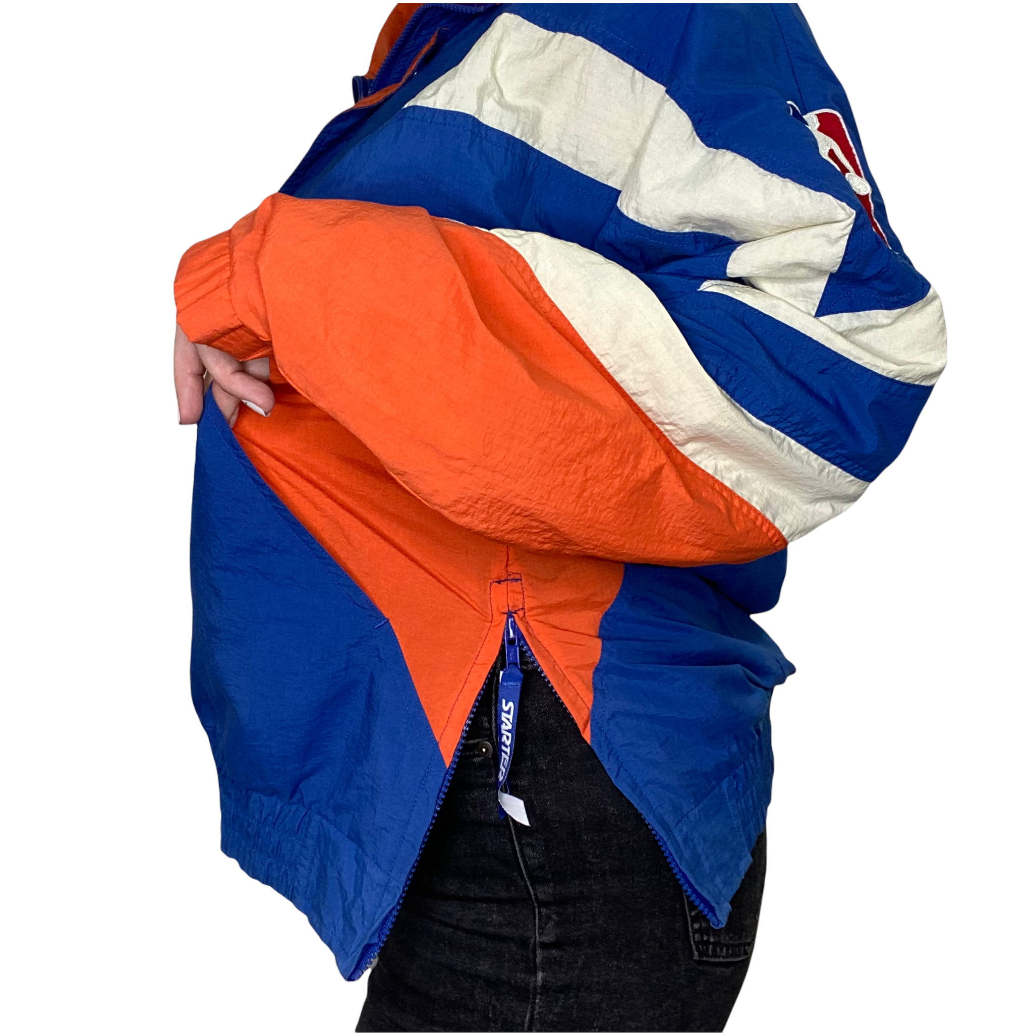 Vintage 1990s New York NY Knicks Kangaroo Pullover Puffer Jacket from Logo 7 - L