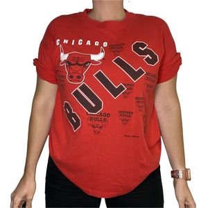 Vintage Red 1990s Chicago Bulls TSHIRT - L